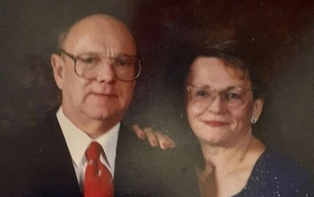 Cặp đôi sống cùng nhau hơn 5 thập kỷ qua đời vì virus corona cách nhau chỉ một tiếng