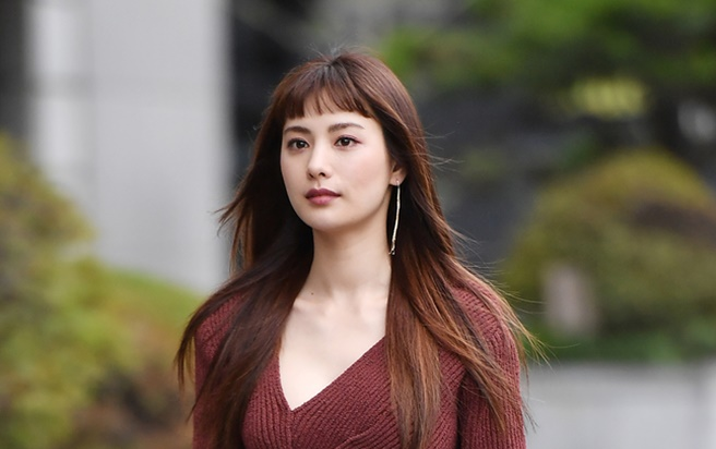 Nana (After School) khiến Knet ghen tị với vóc dáng chuẩn như siêu mẫu quốc tế