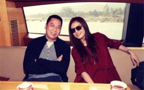 Triệu Vy lên tiếng về tin đồn ly hôn, tháo chạy trước món nợ khổng lồ của chồng đại gia