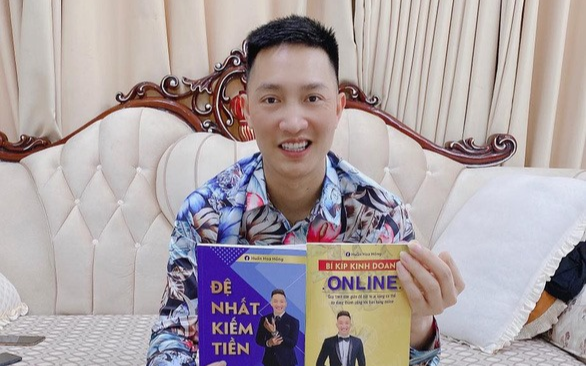 Xuất bản sách 'chui' Huấn hoa hồng bị xử phạt hơn 17 triệu đồng