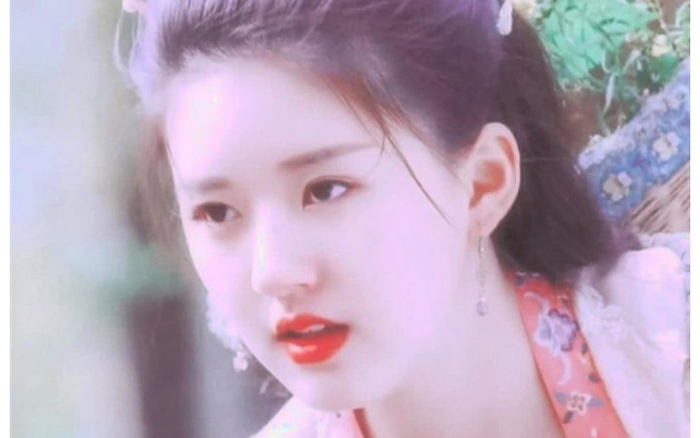 Triệu Lộ Tư có xứng đáng là 'truyền nhân' của Triệu Lệ Dĩnh?