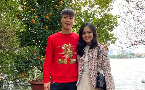 Bà xã Duy Mạnh khoe mặt mộc, 'đập hộp' túi xách hàng hiệu, hé lộ gần đến ngày 'mãn nguyệt khai hoa'