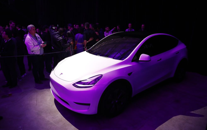 Dòng xe ăn khách của Tesla giảm giá gần 100 triệu đồng chỉ sau 4 tháng bán ra