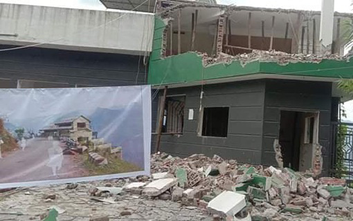 Đang phá dỡ, cải tạo công trình Mã Pì Lèng Panorama