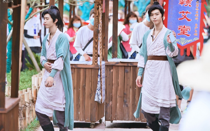 Phạm Thừa Thừa cosplay Lý Tiêu Dao, sắc nét không thua kém Hồ Ca năm xưa