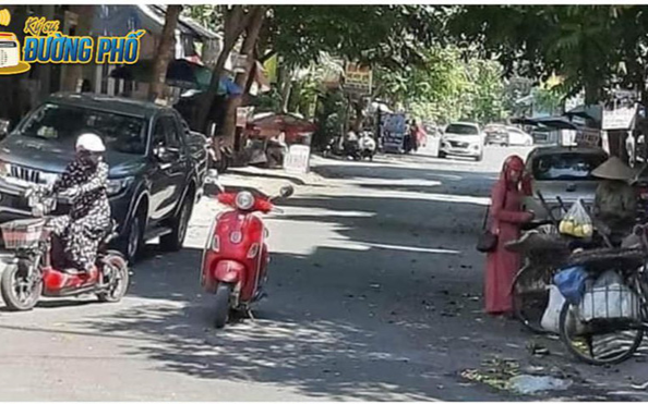 Thản nhiên dựng xe giữa đường rồi vào mua trái cây, nữ 'ninja' khiến nhiều người ngao ngán: 'Không hiểu kiểu gì?'