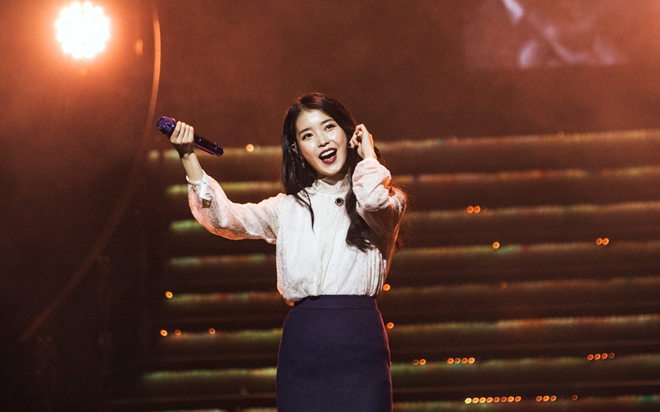 Đâu là lí do khiến 2020 là năm đầu tiên IU có thể không tổ chức concert?