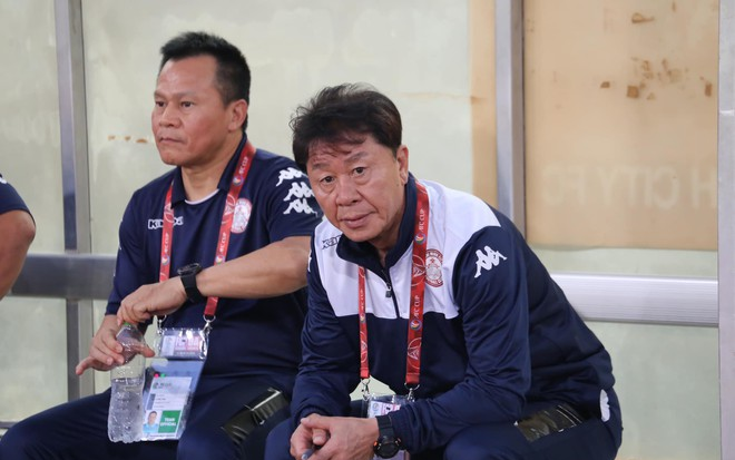 HLV Chung Hae-seong: 'Có vẻ như ban lãnh đạo đội bóng đã chuẩn bị cho việc sa thải tôi từ trước'