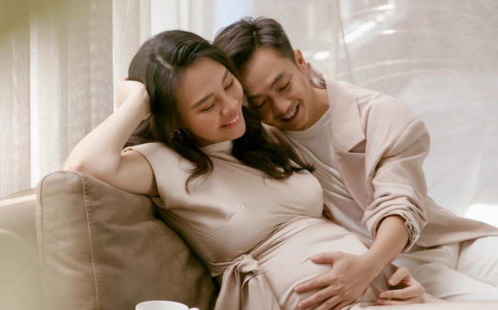 Đàm Thu Trang khoe được Cường Đô La tặng xe máy phiên bản giới hạn khiến ai cũng ghen tỵ