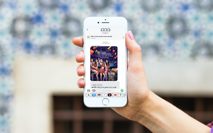 Người dùng iPhone Việt Nam 'than trời' vì liên tục bị quảng cáo cá cược làm phiền