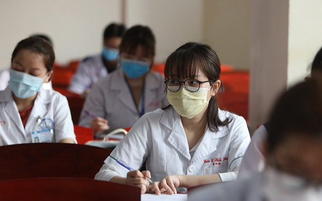 800 sinh viên được tập huấn, chuẩn bị chi viện Đà Nẵng chống dịch COVID- 19