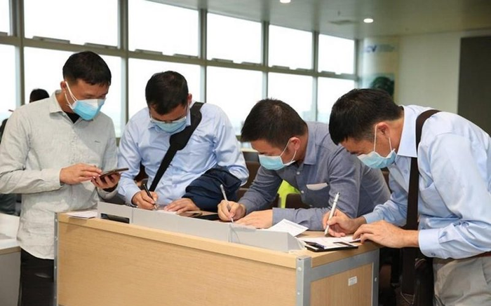 Thông báo khẩn số 21: Đề nghị người dân liên hệ ngay với cơ quan y tế nếu đến 9 địa điểm và 2 chuyến bay này