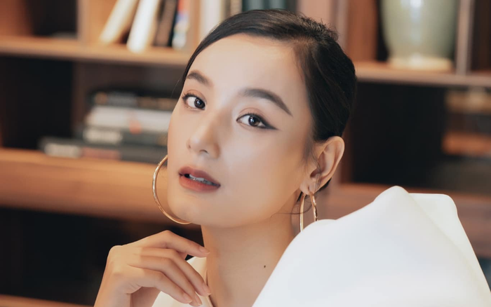 Lê Thúy bức xúc khi bị hàng xóm dọa nạt vì nhắc nhở ý thức đi thang máy