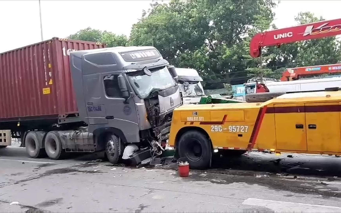 Vụ container 'nuốt chửng' xe 4 chỗ khiến 4 người thương vong: Các nạn nhân đi lễ đền về, hai người là vợ chồng