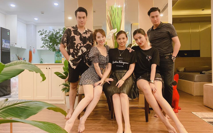 Huyền My cùng hội bạn thân chúc mừng sinh nhật Mai Phương Thúy nhưng chính chủ không xuất hiện