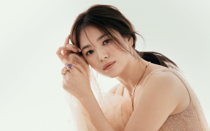 Song Hye Kyo nói về lòng chung thủy sau khi ly hôn Song Joong Ki, gửi thông điệp về Covid-19