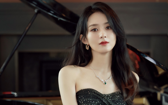 Đóng lại vai huyền thoại của Củng Lợi, liệu Triệu Lệ Dĩnh có đi vào vết xe đổ của 'Tây Du Ký: Nữ Nhi Quốc' ngày nào?