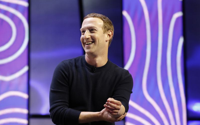 Mark Zuckerberg thành siêu tỉ phú với 'túi tiền' 100 tỉ USD, thế giới mới có 2 người làm được