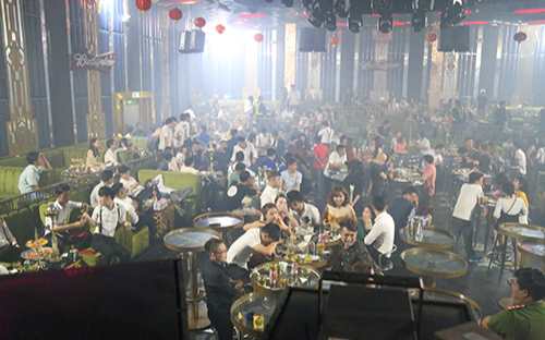 Bình Dương tạm dừng hoạt động các quán bar, karaoke, vũ trường