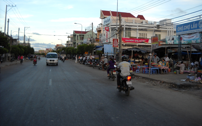 Bình Thuận đóng cửa các dịch vụ không thiết yếu từ 0h ngày 8/8