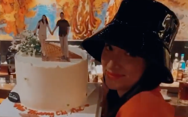 Mặc kệ ồn ào bị 'tố' gạ tình, Matt Liu vẫn vui vẻ đi ăn tối cùng Hương Giang, Đức Phúc và Erik