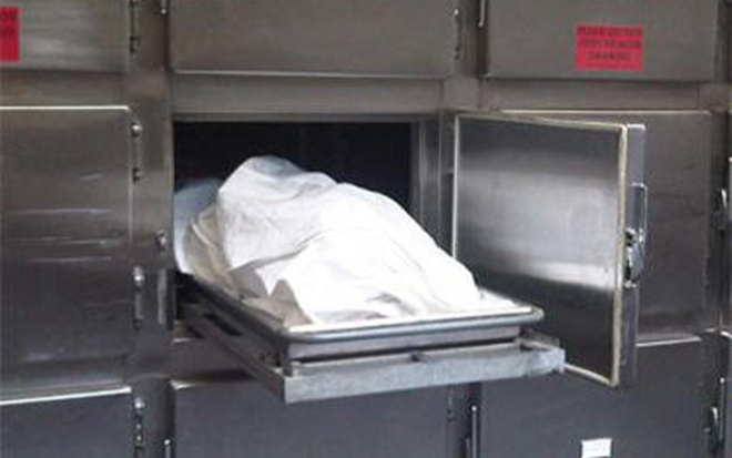 Giấu thi thể cha trong nhà xác, người đàn ông mạo danh cha mình kiện chị dâu với mục đích hèn hạ