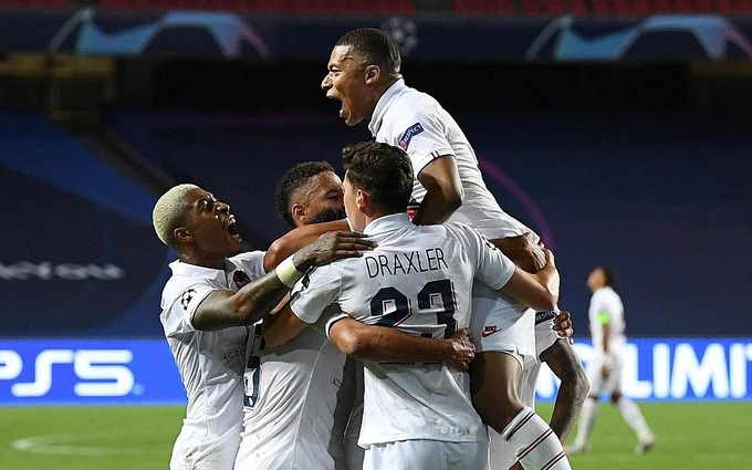 PSG ngược dòng vào bán kết Champions League theo kịch bản 'chết đi sống lại'