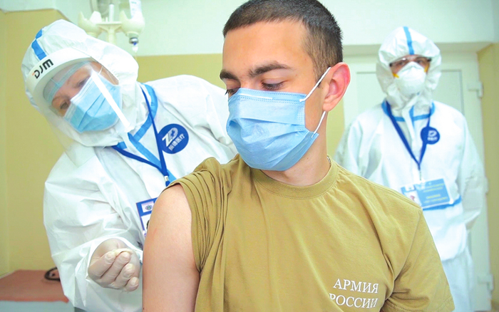 Nga công bố giá vắc-xin ngừa COVID-19 đầu tiên: Tối thiểu 10 USD cho 2 liều!