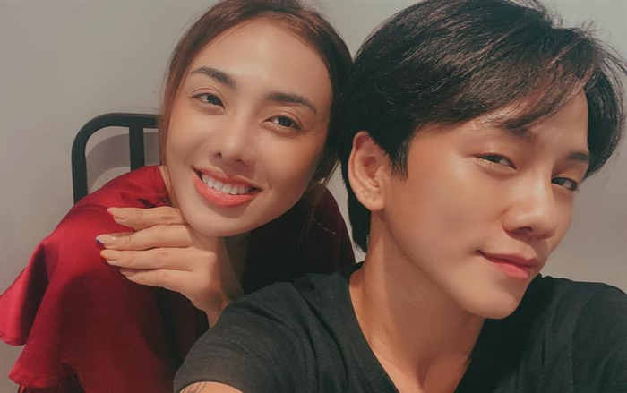 Người yêu chuyển giới của Miko Lan Trinh được khen ngợi vì nhan sắc 'cực phẩm' và độ cưng chiều bạn gái