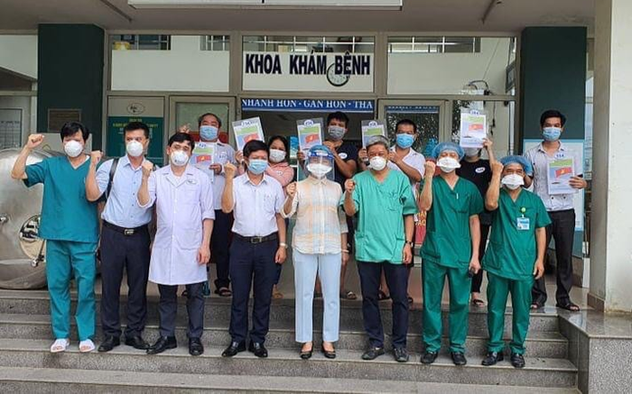 23 bệnh nhân trong đó có 4 bệnh nhân chạy thận nhân tạo nhiễm COVID-19 được công bố khỏi bệnh