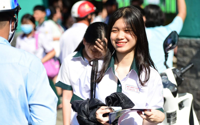 0,58 điểm/môn đỗ lớp 10: 'Học sinh thoát điểm liệt, đi học là quý'