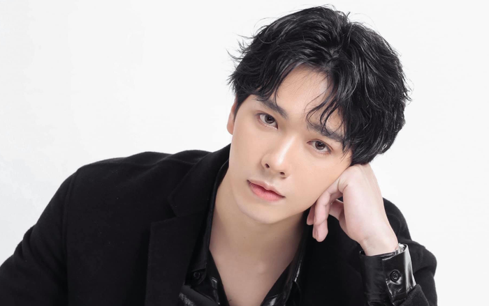 Lộ diện nam chính điển trai, đa tài chuẩn 'soái ca Hàn Quốc' trong dự án của đạo diễn '4 năm 2 chàng 1 tình yêu'