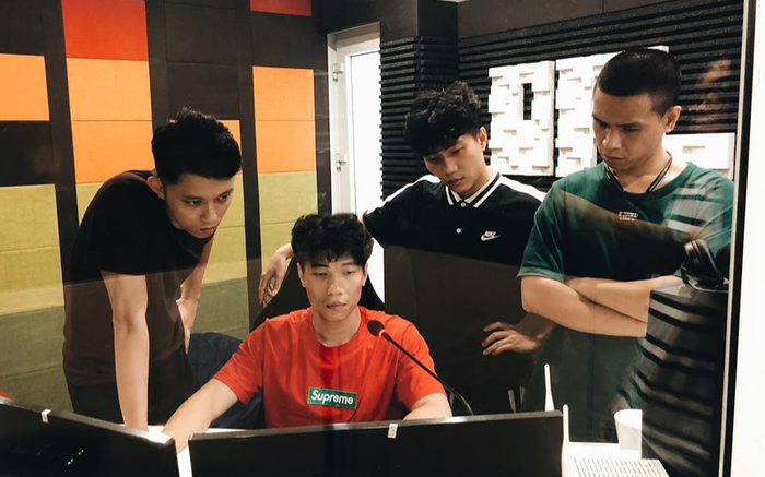 OPlus lấy cảm hứng từ Bệnh Viện Dã Chiến tại Đà Nẵng, phát hành ca khúc mới đầy ý nghĩa