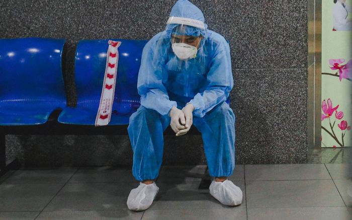 Giám đốc bệnh viện nơi có nữ điều dưỡng mắc COVID-19 do chăm sóc bệnh nhân: 'Bạn ấy đã chiến đấu với 200% sức lực của mình'