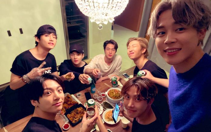 Hậu 'Dynamite', BTS sẽ dành thời gian vào việc gì trong lúc nghỉ dịch?