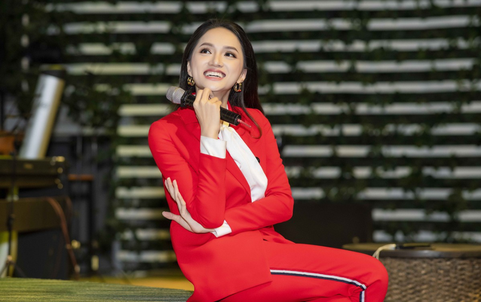 Hương Giang: 'Hành động đẹp sẽ góp phần tạo nên cái kết đẹp cho con người, đất nước Việt Nam'