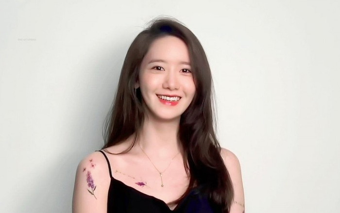 Knet lắc đầu ngao ngán hình xăm giả mới nhất của YoonA: 'Nó không hề phù hợp!'