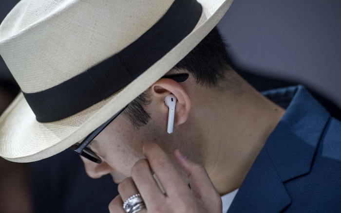 Doanh số AirPods đạt đỉnh cao, Apple vẫn mất thị phần vào tay đối thủ