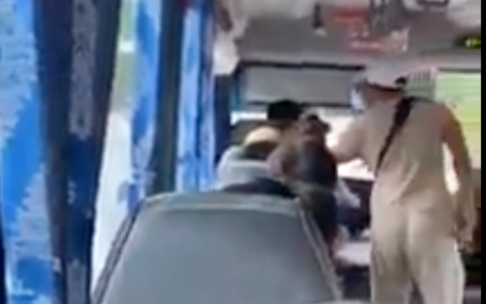 Họp sa thải cán bộ thanh tra xe buýt mặc thường phục, chửi bới thậm tệ, doạ cắt cổ hành khách