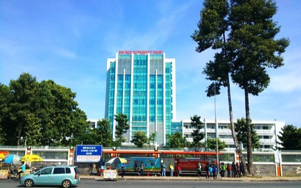 Đại học đầu tiên tại TP.HCM công bố điểm sàn