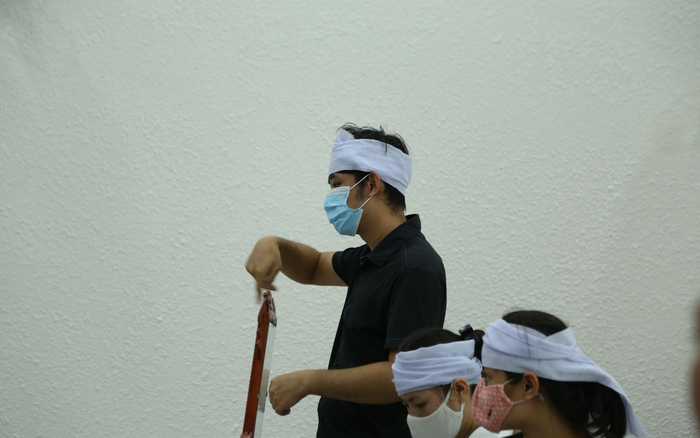 Xét xử người chồng chặt xác phi tang xác nữ chủ chuỗi nhà nghỉ: Con trai khiếm thính lần đầu hé lộ tờ giấy điềm báo không lành người mẹ để lại