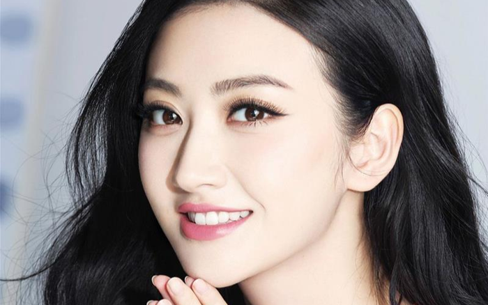 Cư dân mạng khen ngợi hình ảnh 10 năm trước của Cảnh Điềm bị tiết lộ gần đây