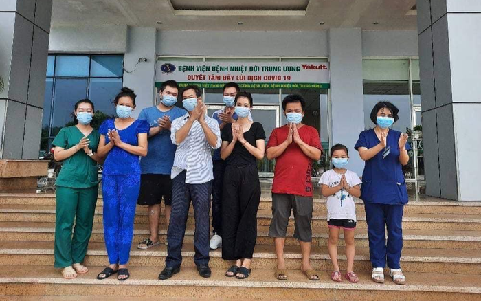 12 bệnh nhân mắc COVID-19 được công bố khỏi bệnh