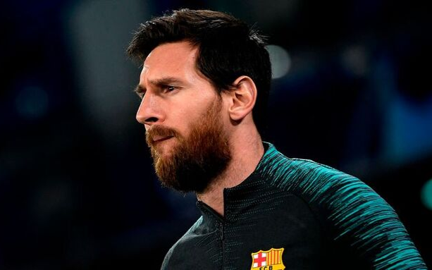 Messi bỏ buổi tập đầu tiên của Barca