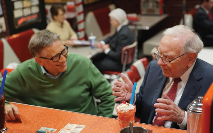 Bill Gates tiết lộ bài học đắt giá nhất từ thiên tài đầu tư Warren Buffett sau 30 năm làm bạn