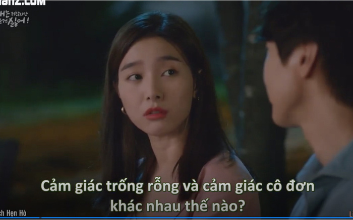 Lonely Enough To Love tập 4: Kim So Eun viết sách mới 'Trên đời này chẳng ai là không cô đơn, chỉ là ta chỉ giả vờ là mình không sao'