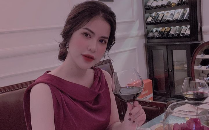 Vợ cũ diễn viên Việt Anh gây xôn xao khi 'úp mở' việc nhận được lời cầu hôn