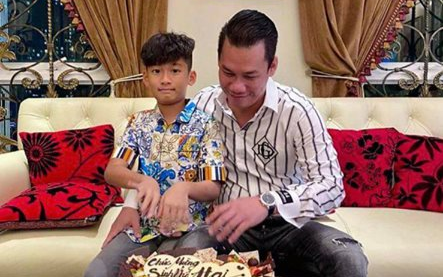 Chồng Lệ Quyên mừng sinh nhật một mình cùng con, nhạc sĩ Lê Quang 'còm lạ' dấy lên nghi vấn hôn nhân cặp đôi tan vỡ