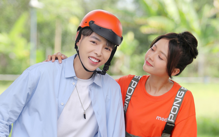 Đức Phúc nhá hàng loạt ảnh hậu trường, chuẩn bị ra mắt phần 2 phim thanh xuân triệu view?