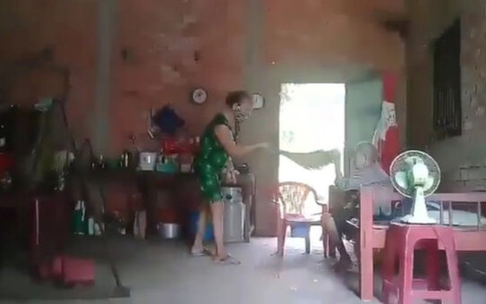 Kết quả điều tra ban đầu vụ cụ bà bị con cái đánh đập, đổ chất bẩn lên đầu